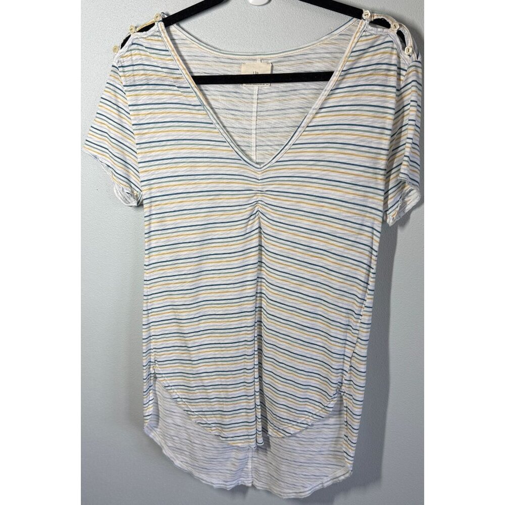 t.la Striped‎ Short Sleeve V-Neck T-Shirt Womens XS Button Detail Shoulders